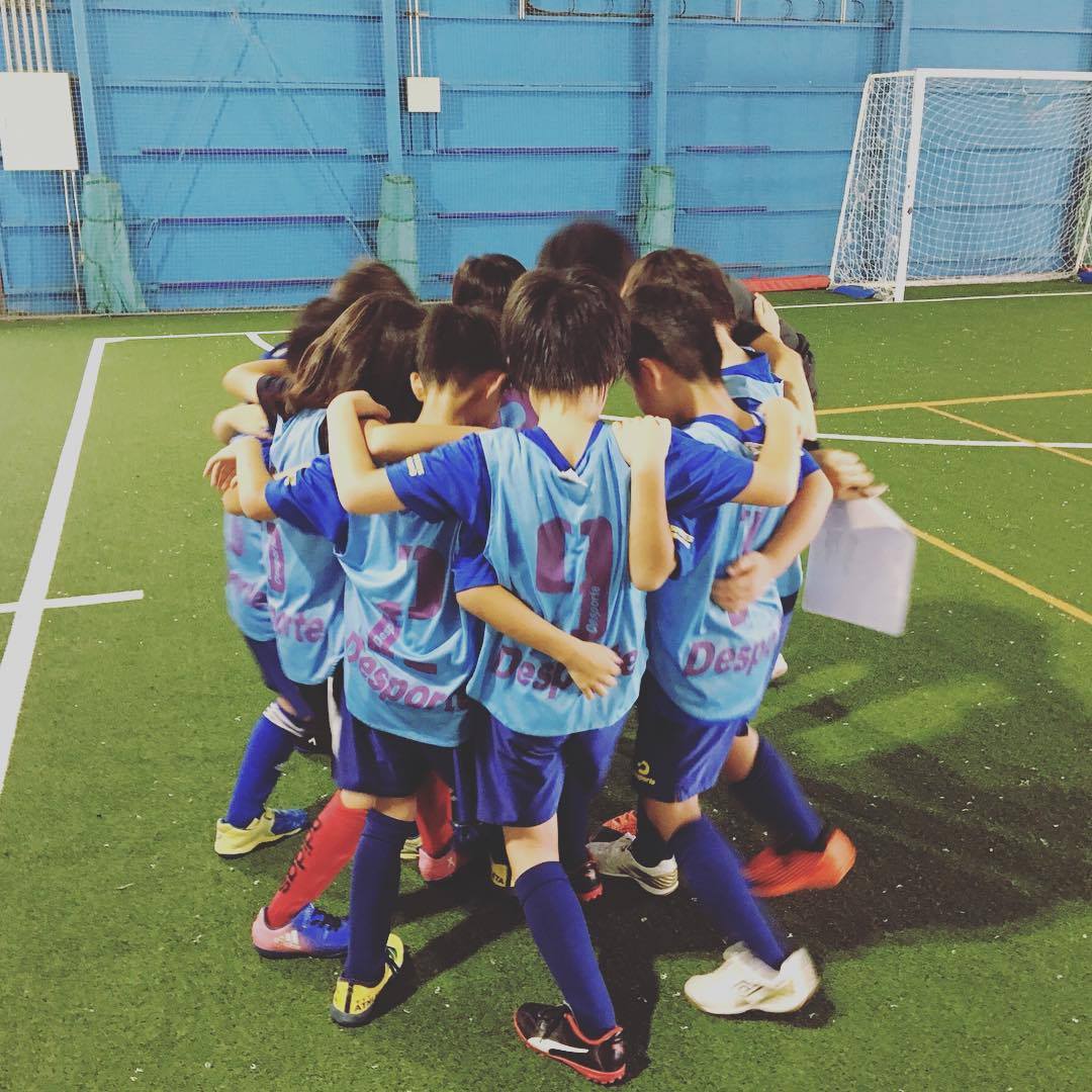 Puente Futsalschool プエンテフットサルスクール トミー松戸 松戸 馬橋 北小金 南柏 柏 我孫子 くぬぎ山 鎌ヶ谷 五香 東松戸 ジュニアサッカー サッカースクール フットサルスクール 無料体験 Facebook