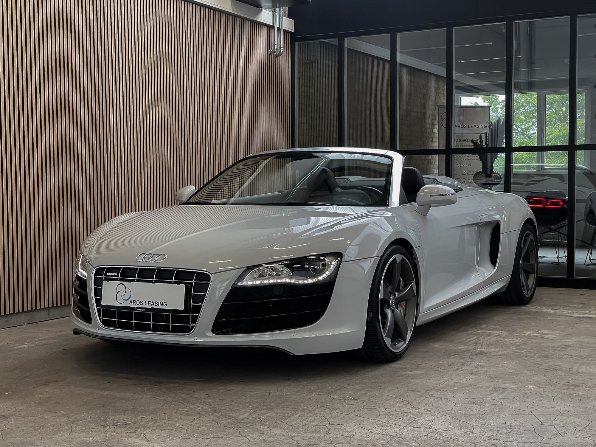Aros Leasing - ☀️Audi R8 5,0 FSi Spyder quattro☀️ Unik... | Facebook