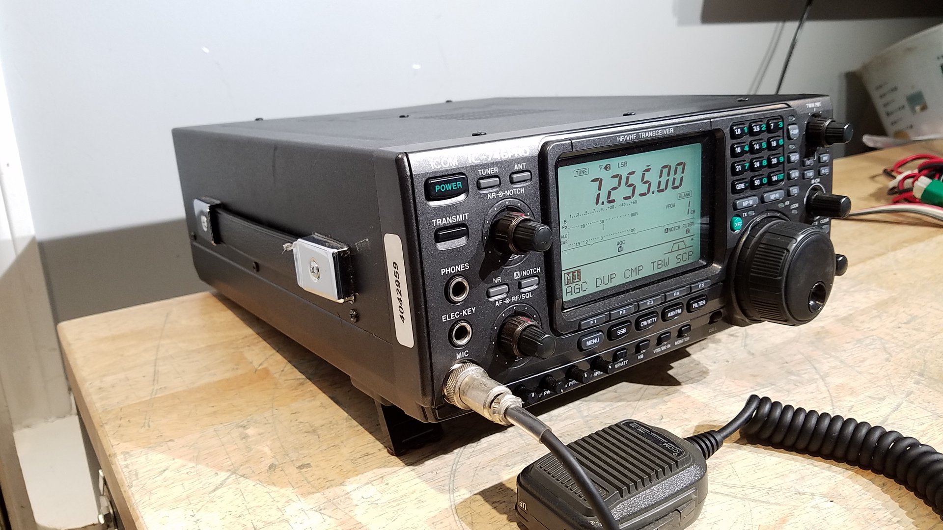 ICOM トランシーバー IC-746 HF/VHF 本体