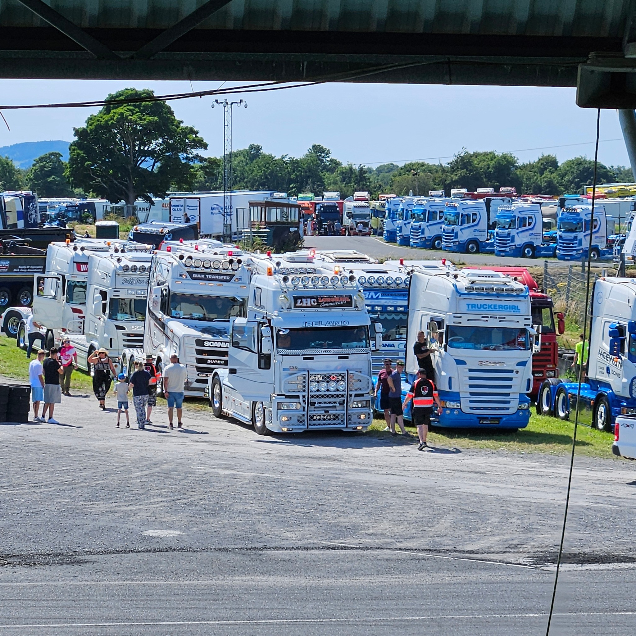 Irish Rigs | Facebook
