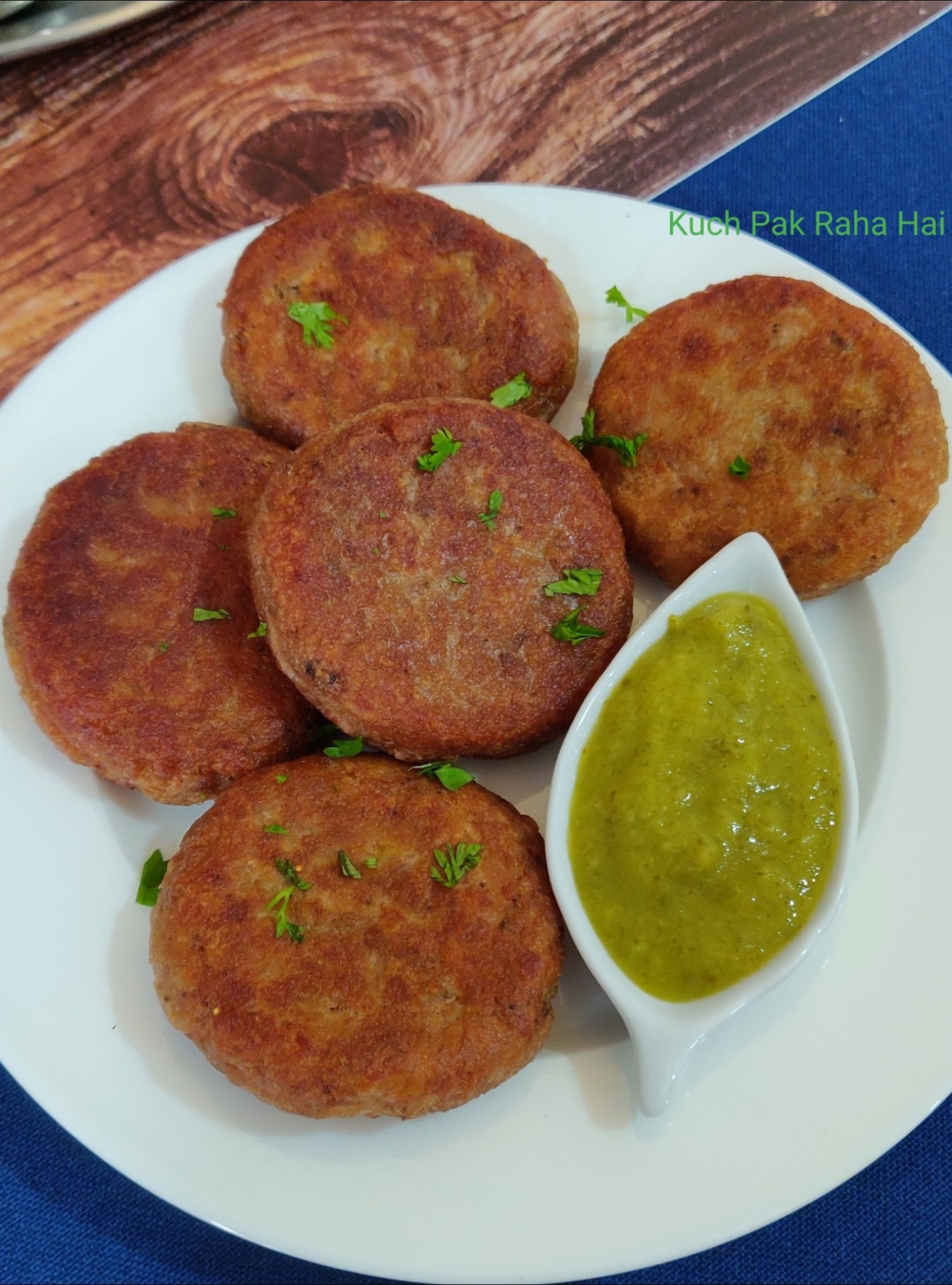 Kacche Kele Ki Tikki (Raw Banana... - Kuch Pak Raha Hai
