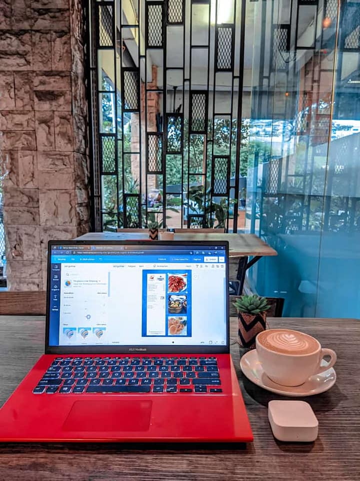 RAWIT Cafe & Resto