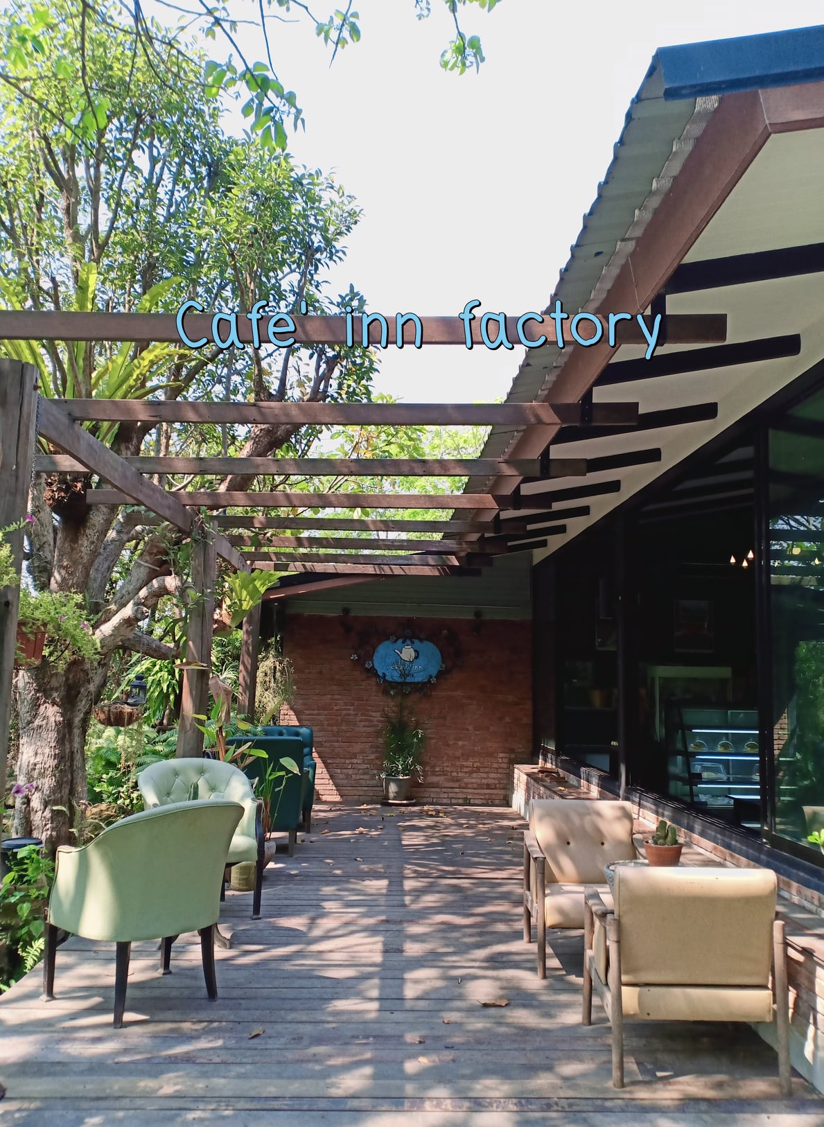 ล อ ง ห ล ง - รีวิว Cafe' inn factory 🏞 🌿🍕☕️🍰 #ปากช่อง...