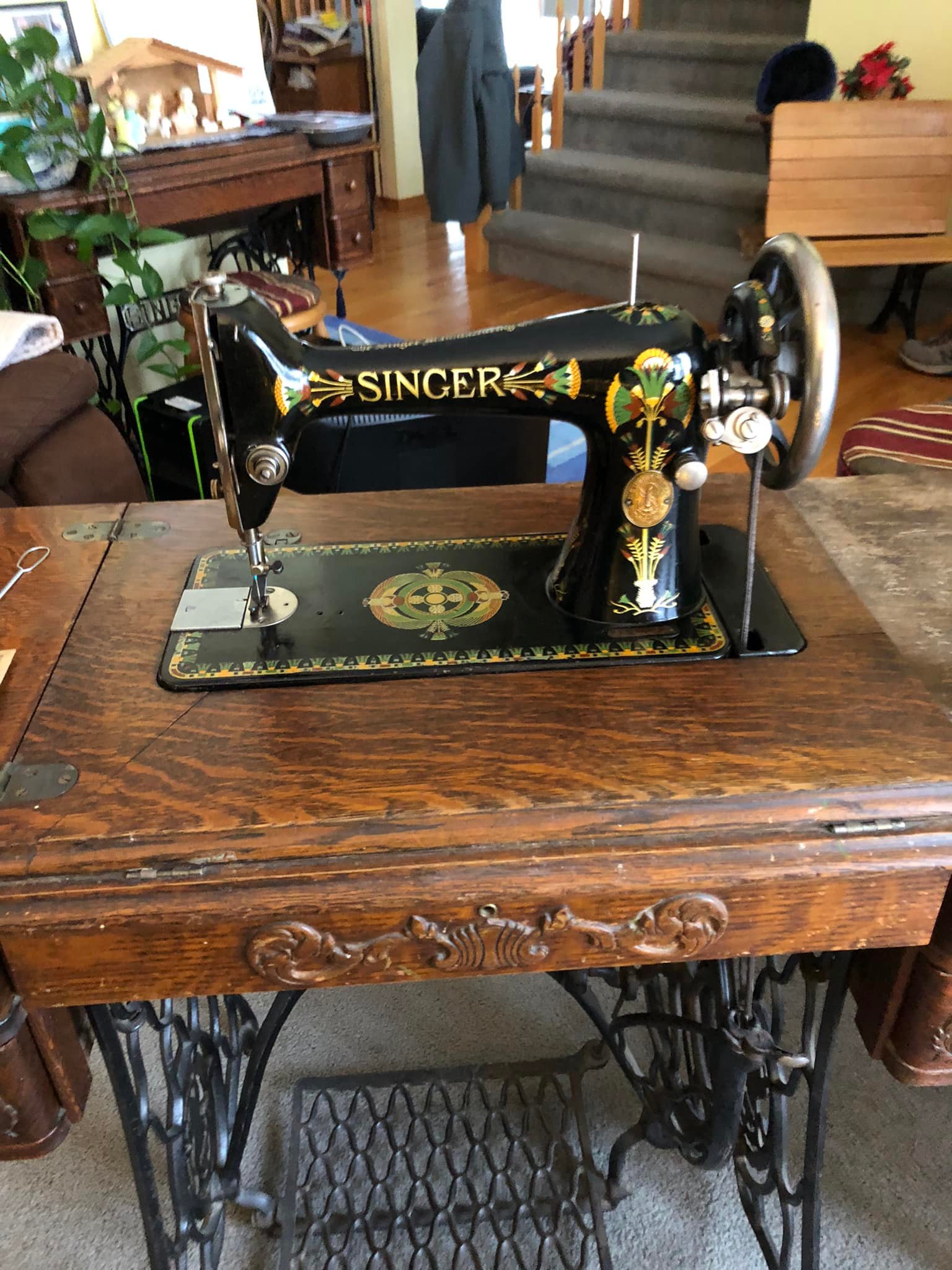 Restored 1907 Singer 66-1 sewing machine from thrift store