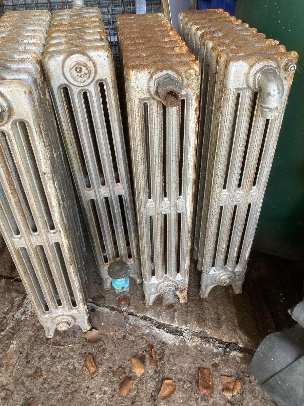 Reclaimed cast iron radiators, £30 each - Heaters - Cullompton ...