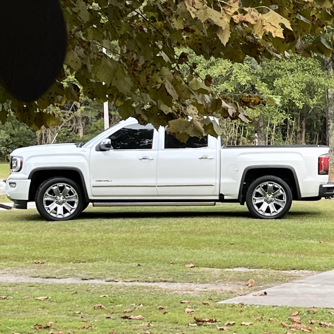 Modified Lawnmowers Group | What kind of rims are these | Facebook