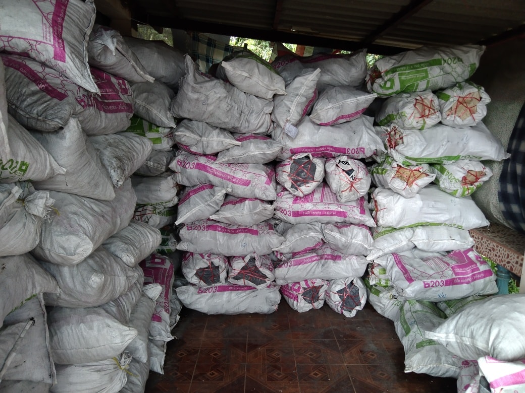 ถ่านมีไม่มากส... - ถ่านไม้ลำไย B.M.farm ลำพูน-เชียงใหม่ ส่งฟรี