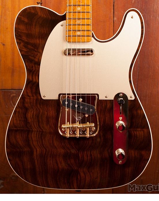 Happy #TeleTuesday! We're loving this Ash Tele Esquire in Fractal