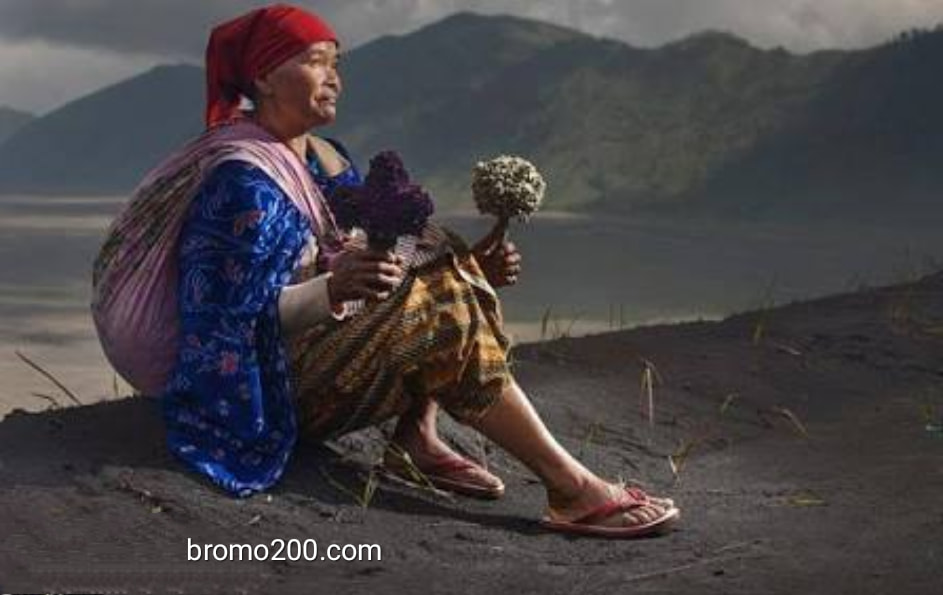 Sulawesi - Upacara Tradisi wong Tengger: Yadnya Kasada...