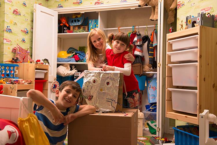 Topsy and Tim - It's another busy weekend for the Odell...