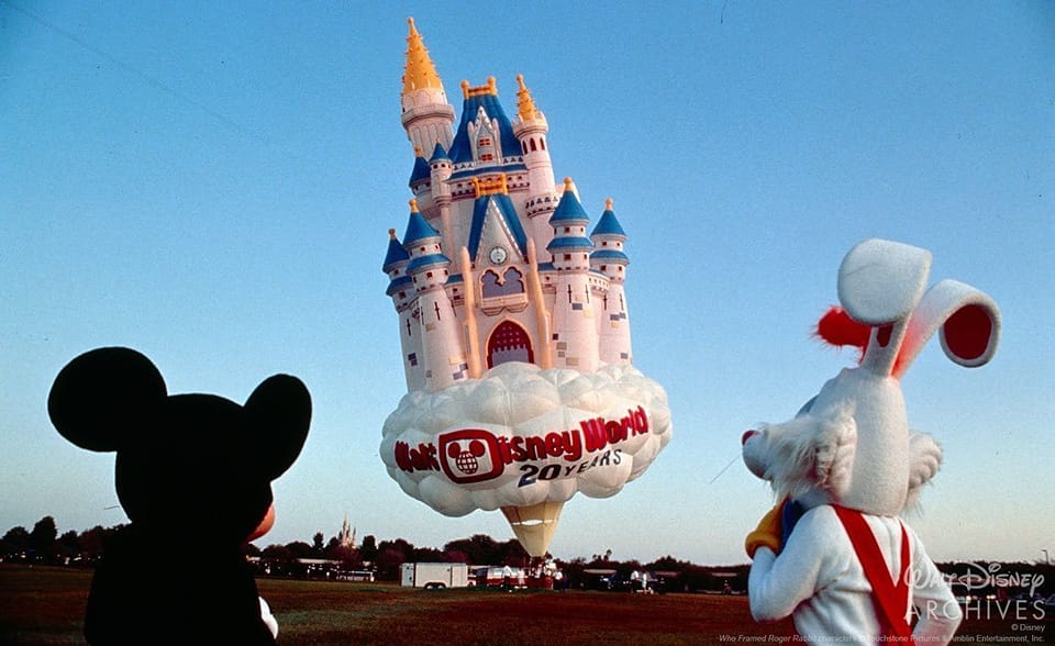 Celebrate a classic era of Disney history with this vintage 1996