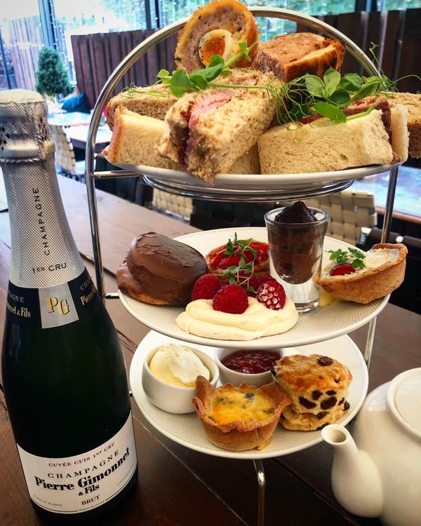 White Rabbit - 🧁 Enjoy a delicious Afternoon Tea 🍰 in our...