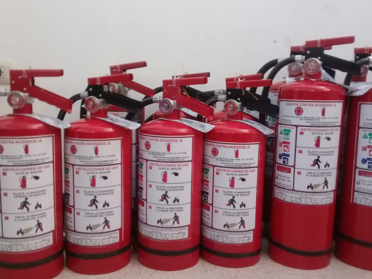 EXTIN... - EXTIN TECH Equipos y servicios contra incendios