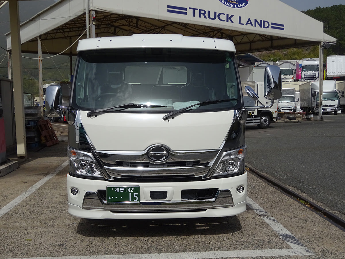 ☆積載車完成しました。 本社の2t積載車が完成しました。 ◇デュトロ