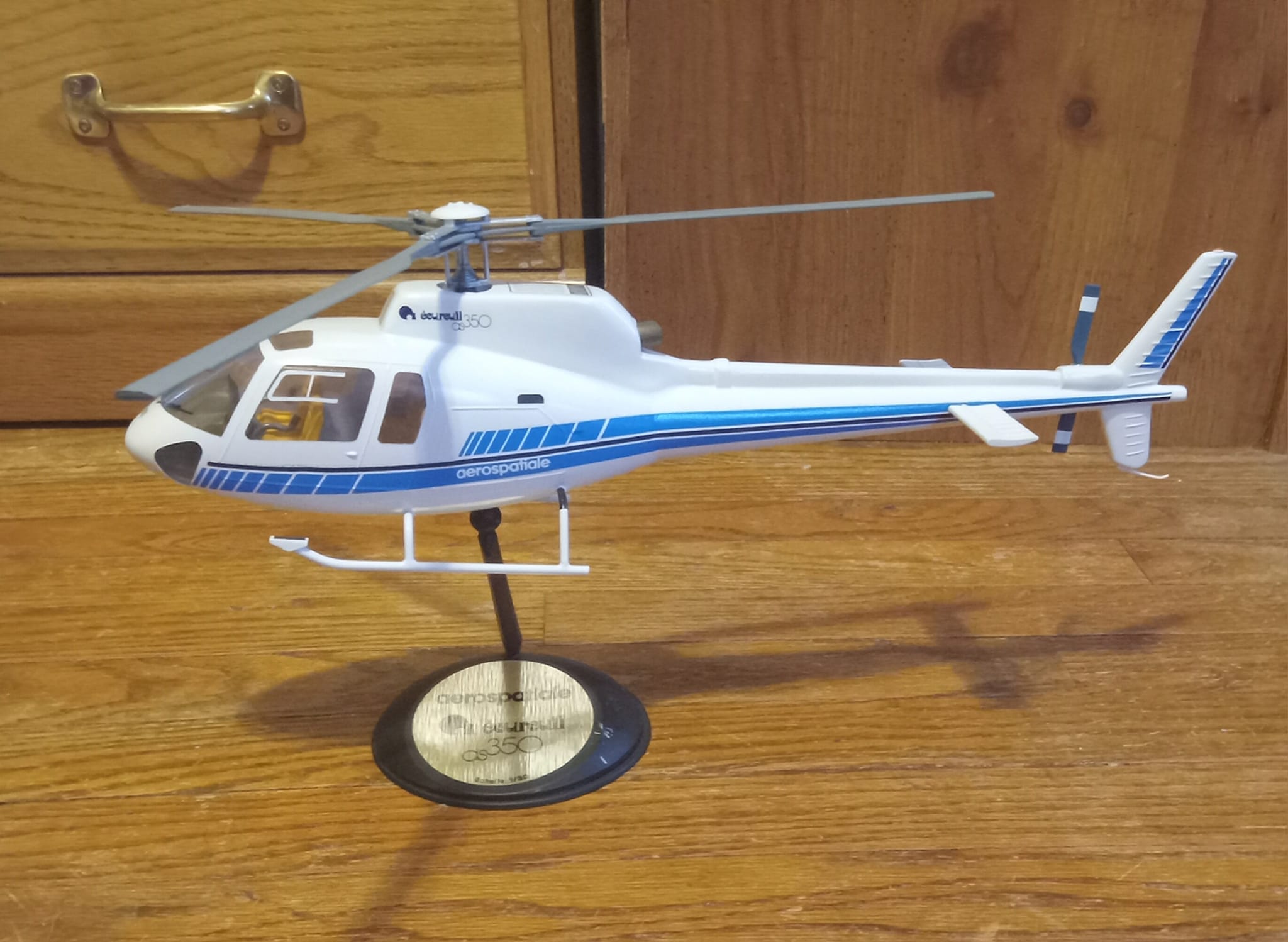 Aircraft Display Models | Bell Helicopter 206 Jet Ranger and 206L Long ...