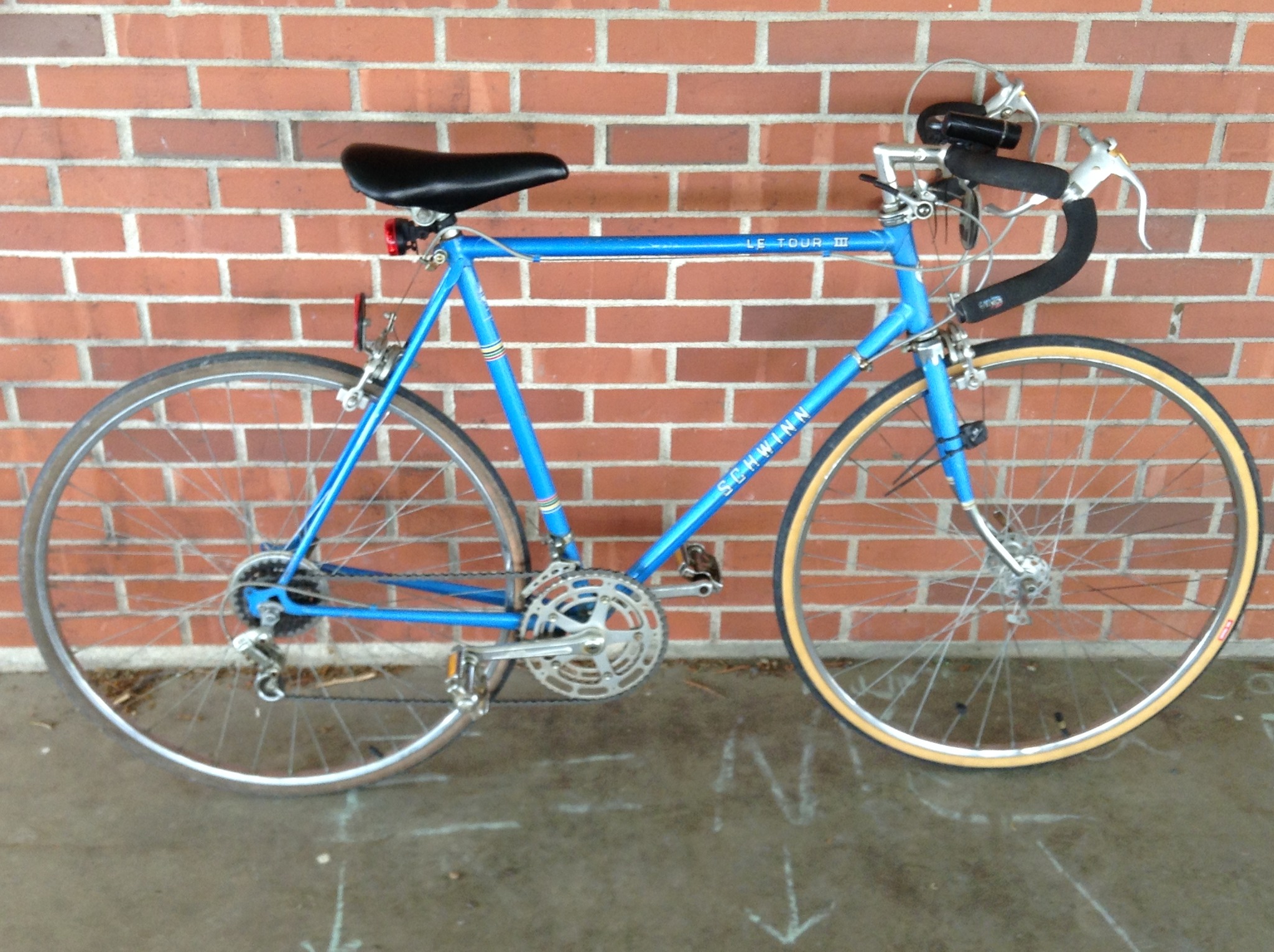schwinn le tour bicycle 1985 Super Road Bike, Red, 62cm XL  Cycle & Coffee Restoring a vintage Schwinn Le