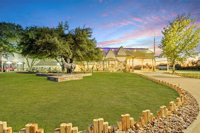 The iconic Diamond L Ranch was... - Compass Ranch & Land | Facebook