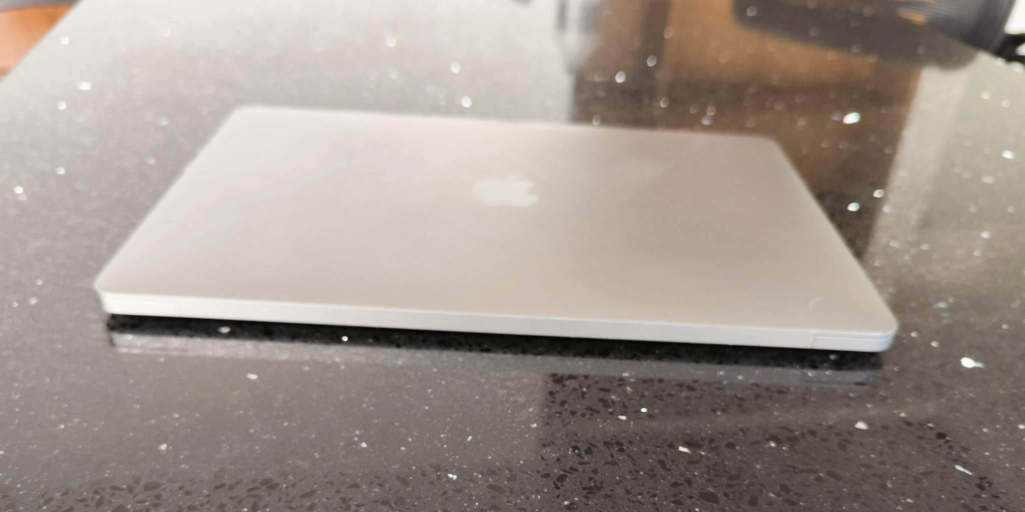 Macbook Pro 2019 touch bar Core i5 / Ram8G / SSD128G 13.3inch 