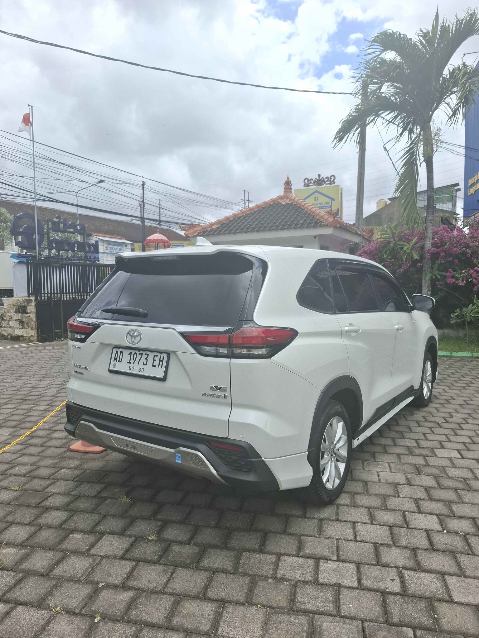 2024 Toyota INNOVA ZENIX 2.0 V HV CVT PC