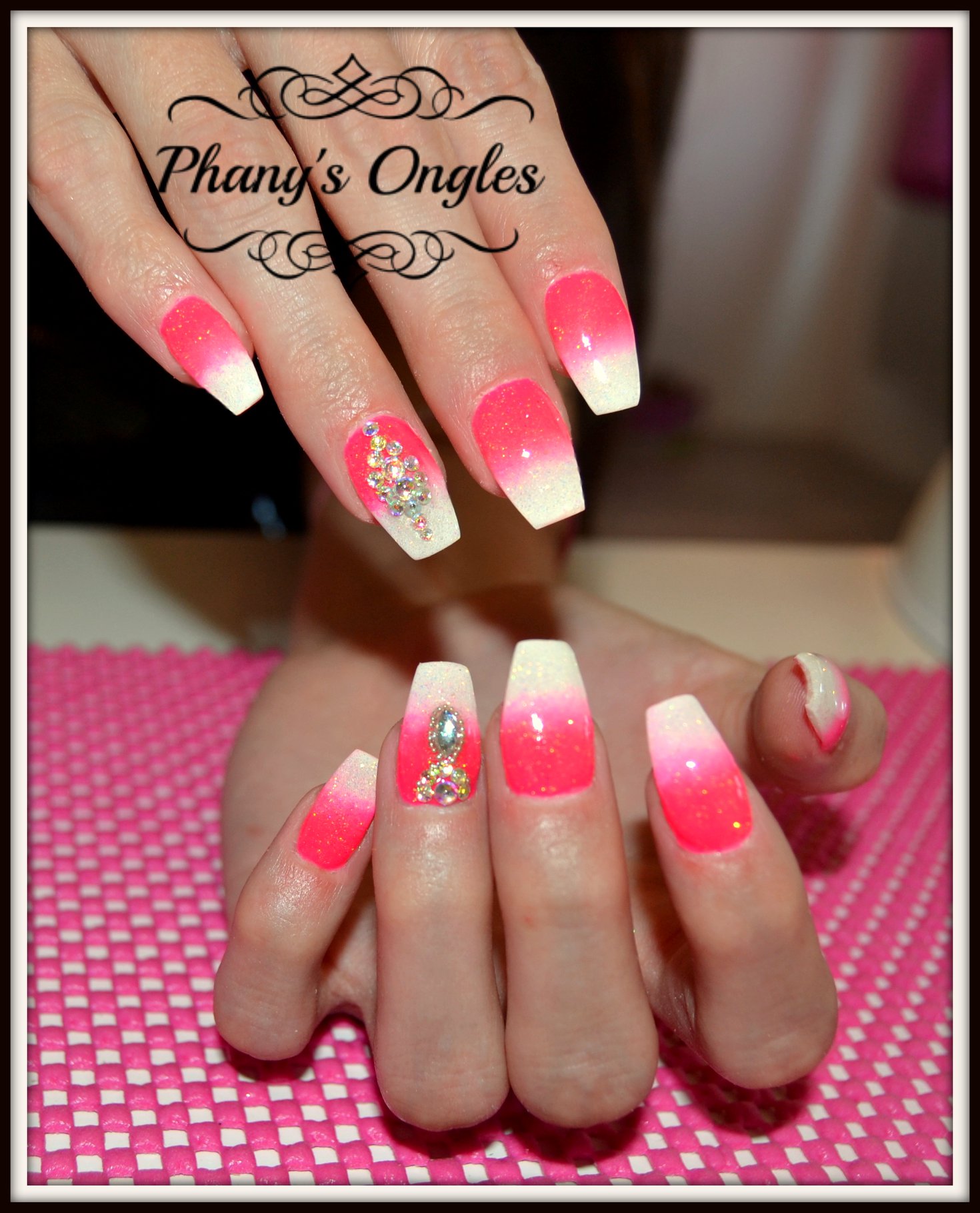 Ongles Degrade Rose Et Blanc