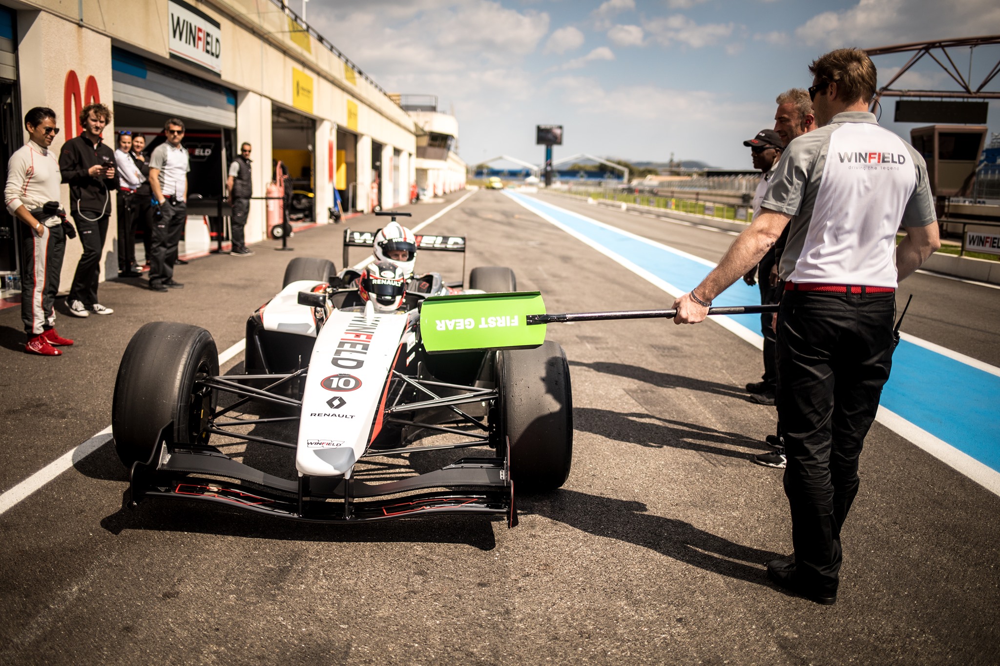 [ SUMMER VIBES ] ☀ It’s time for... - Winfield Racing School