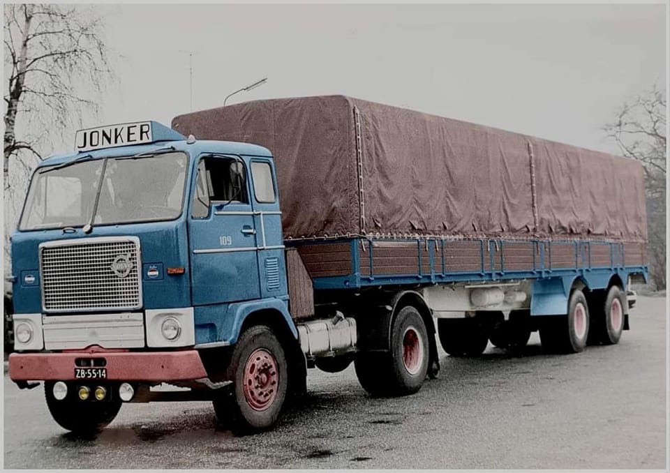 historisch-transport-een-volvo-titan-tiptop-l4951-de-zb-55-14-1965