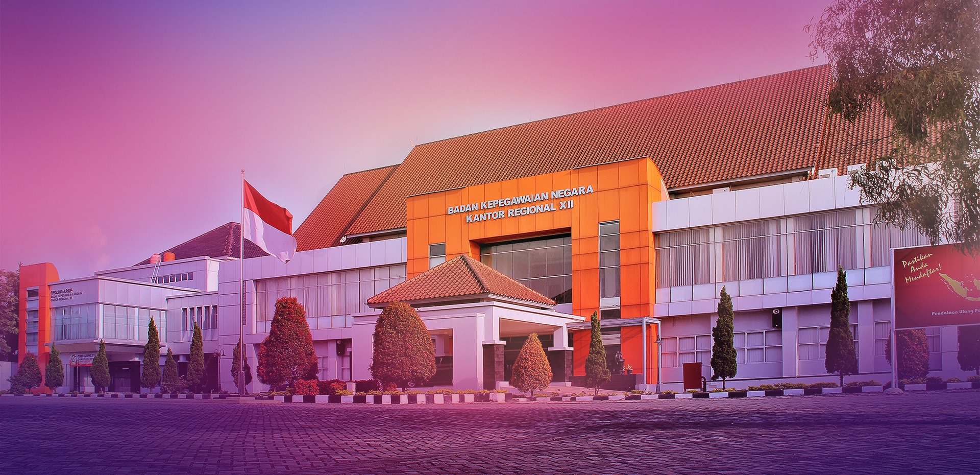 Kantor... - Kantor Regional III Badan Kepegawaian Negara