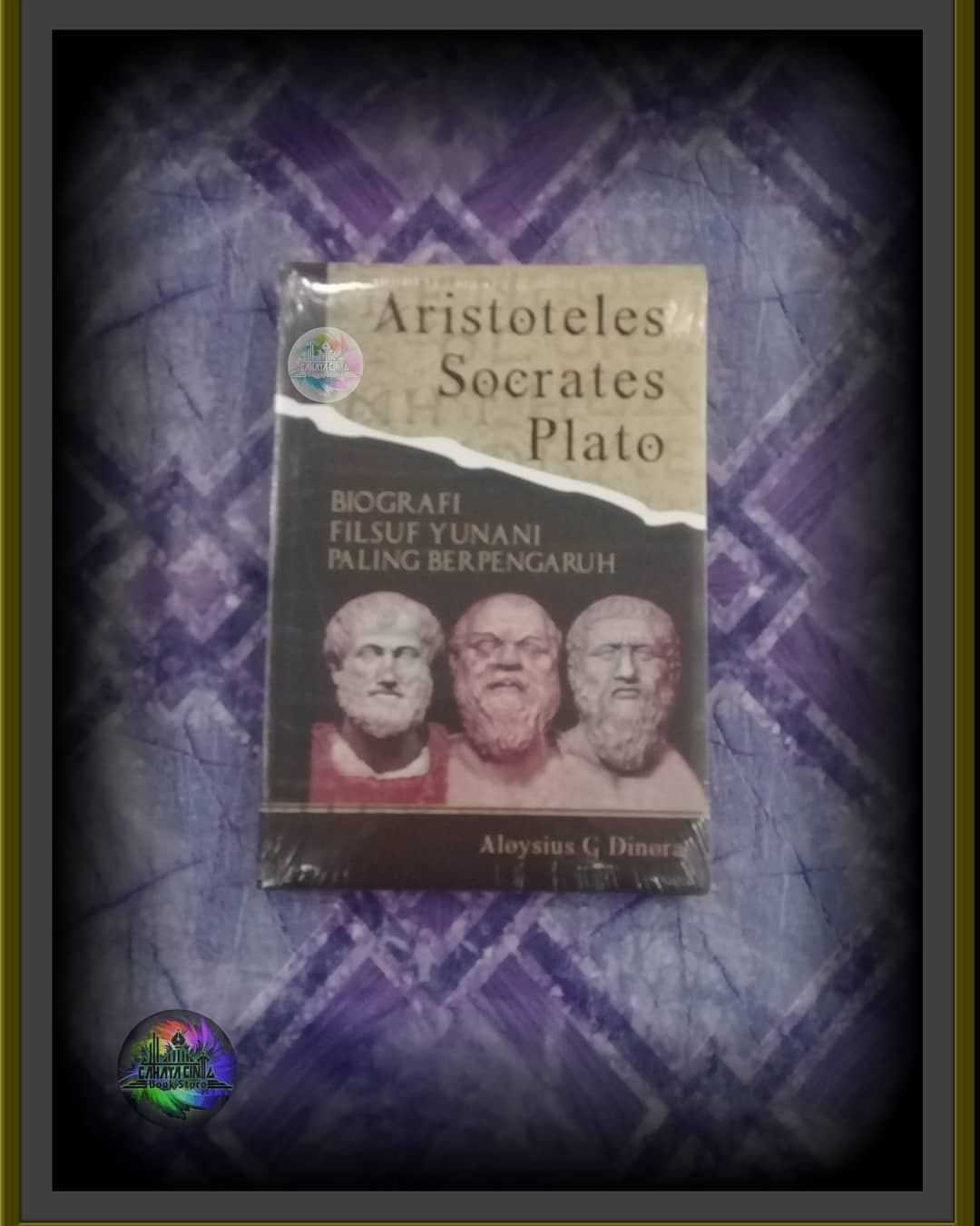 Cahaya Cinta Buku Aristoteles Socrates Plato Biografi Filsuf Yunani Paling Berpengaruh Penulis Aloysius Germia Dinora Perjalanan Panjang Seorang Filsuf Telah Memberikan Dampak Pada Keilmuan Dunia Saat Ini Perubahan Terhadap Sudut