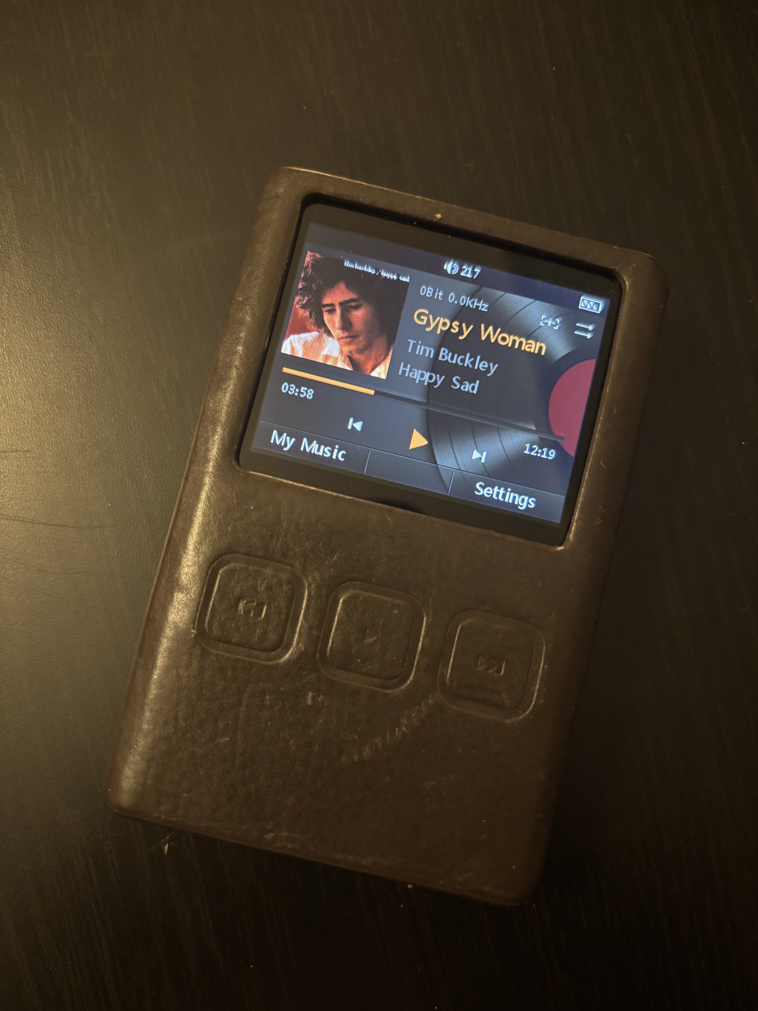 Ibasso DX90 portable player review and battery issues
