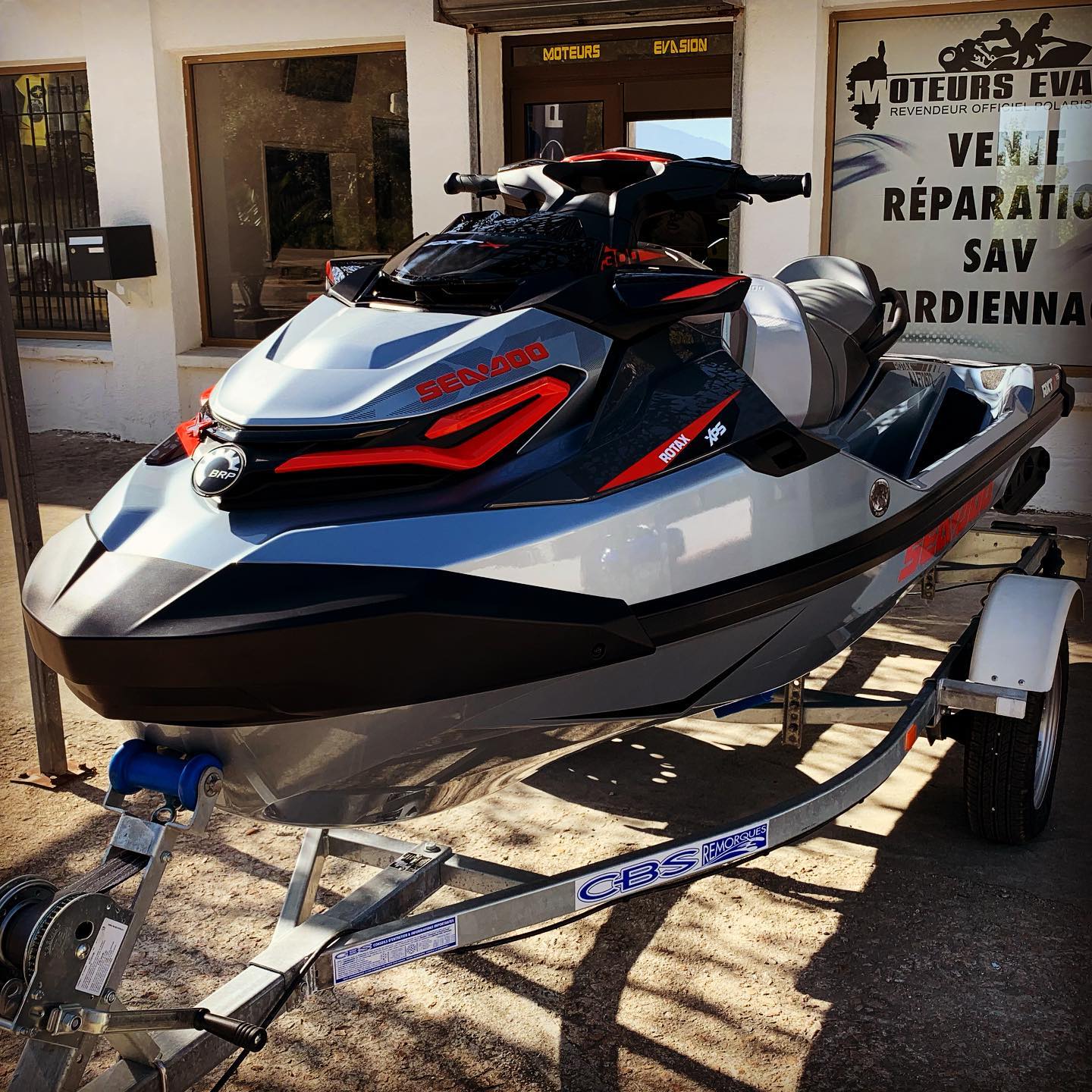 RXT X 300 RS !! 😱👍🏻💪🏻👌🏻🐬... - Moteurs Evasion Sarl | Facebook