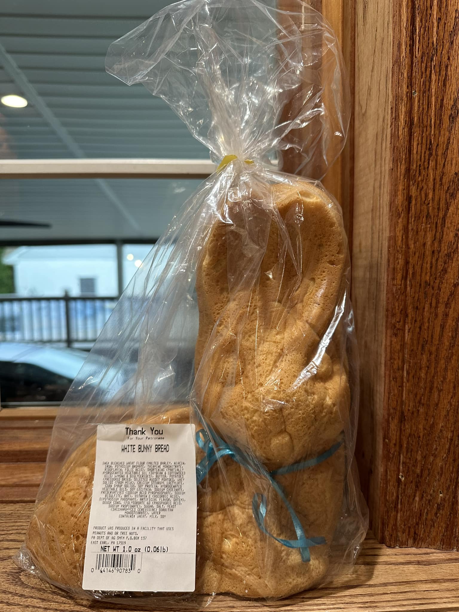 The bread is out! Thank you, everyone 🍞💖 #usagyuuun #うさ