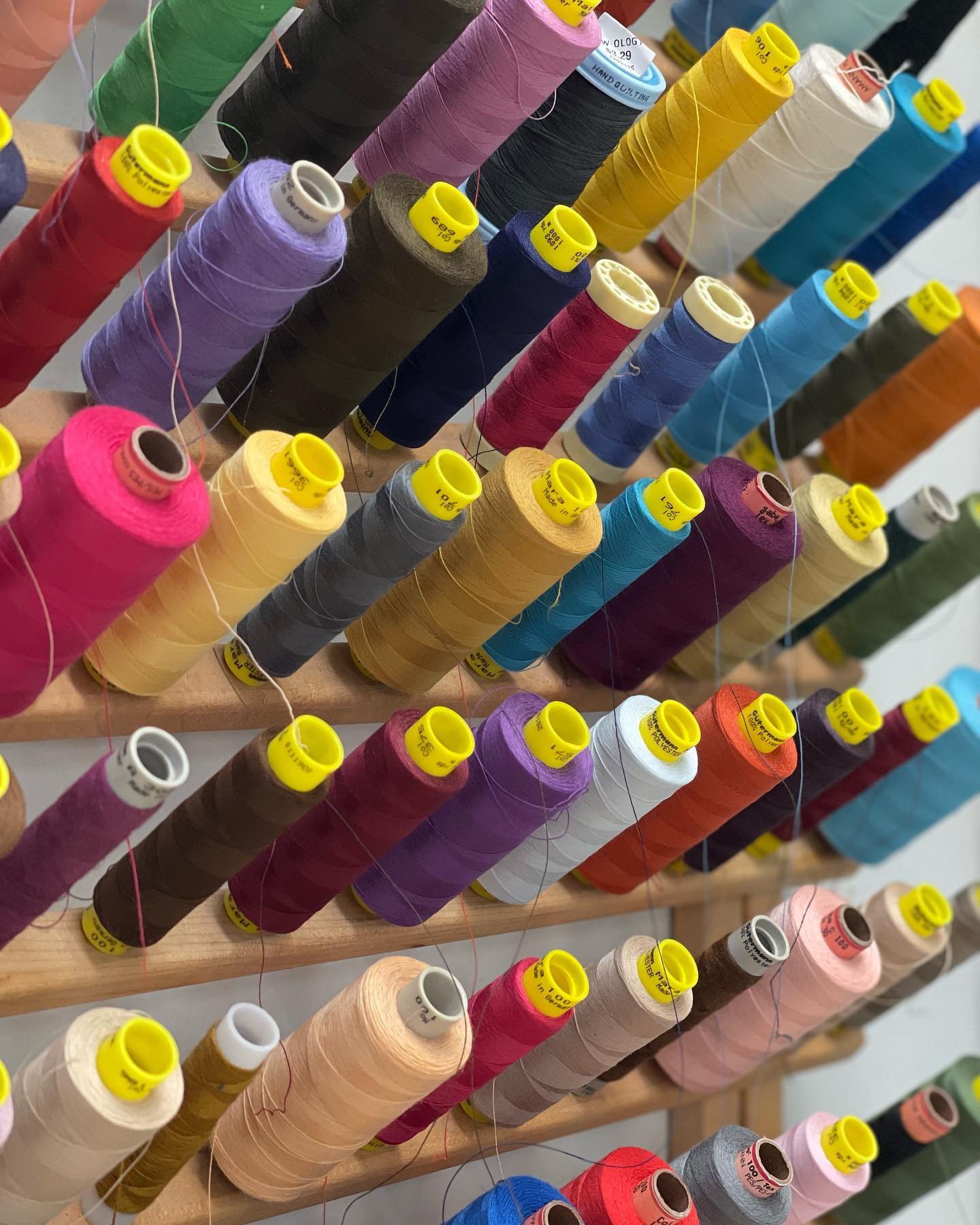 Sew-U-Nique - My souls is fed with needles & thread 🪡 🧵 .... | Facebook