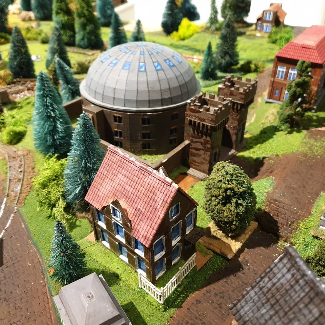 This amazing scale model of Arnhem shows a scene of the Battle of ...