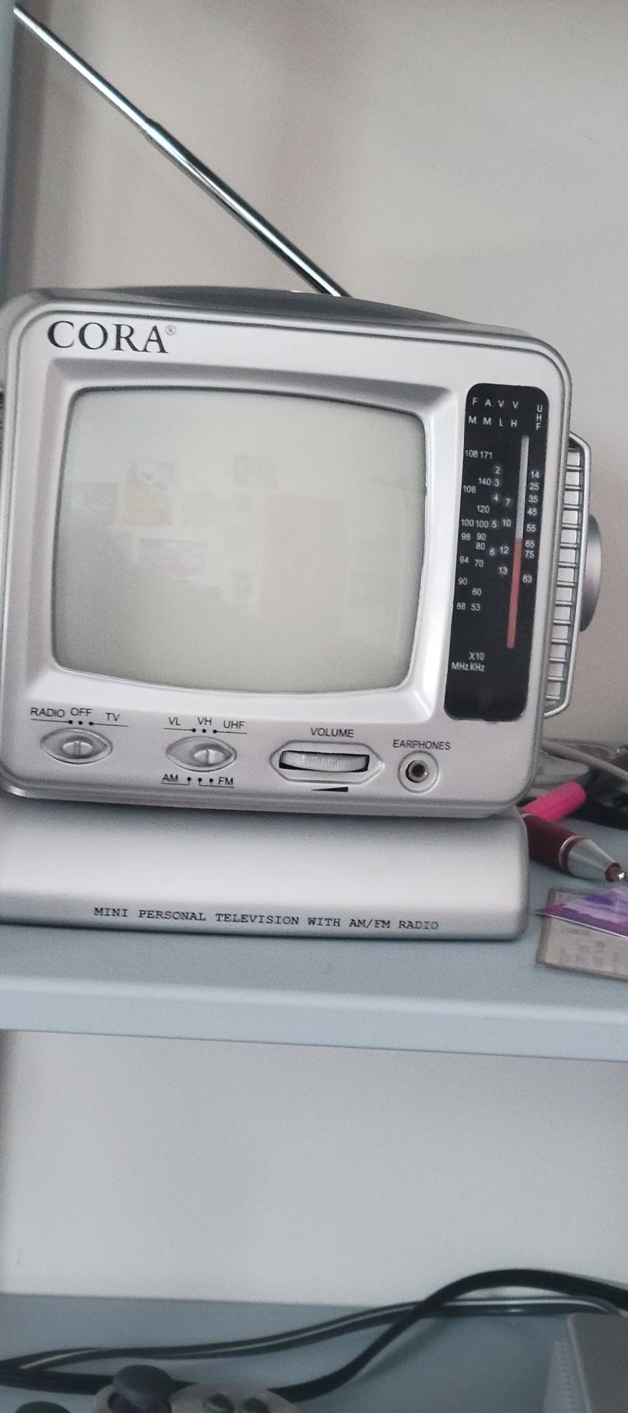 Showing off my CRT collection with monitors and HFV TVs