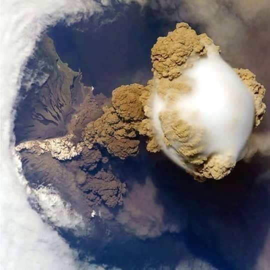 صورة التقطت... - علم الفلك و الفيزياء - astronomy& physics. | Facebook