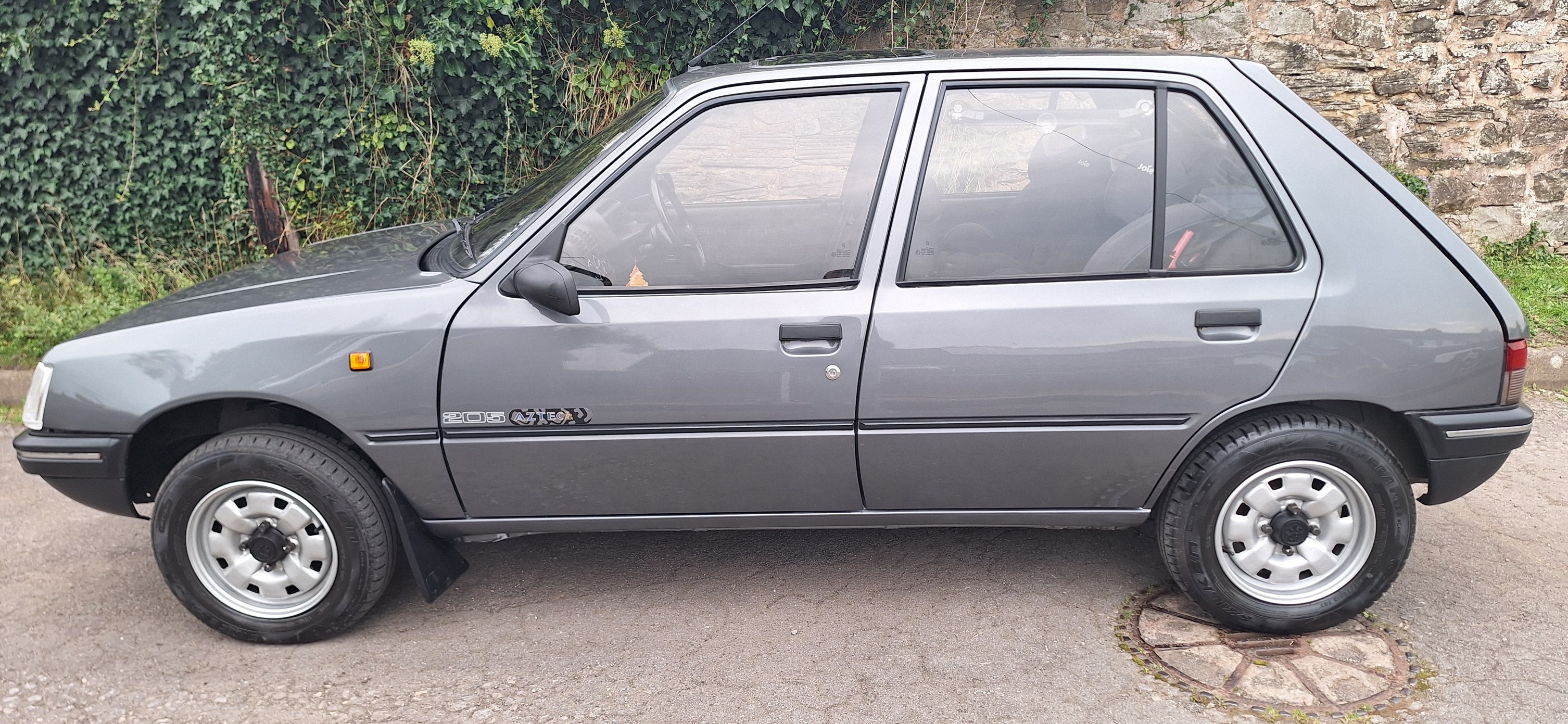 Rare 1.8d Aztec 5dr car spotted on UK roads
