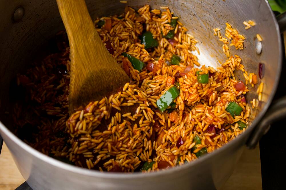 S W T Rice Did You Know That Brown Rice Is A Whole Grain That Is Relatively Low In Calories 216 Calories Per Cup High In Fiber Gluten Free And A Good Source Of