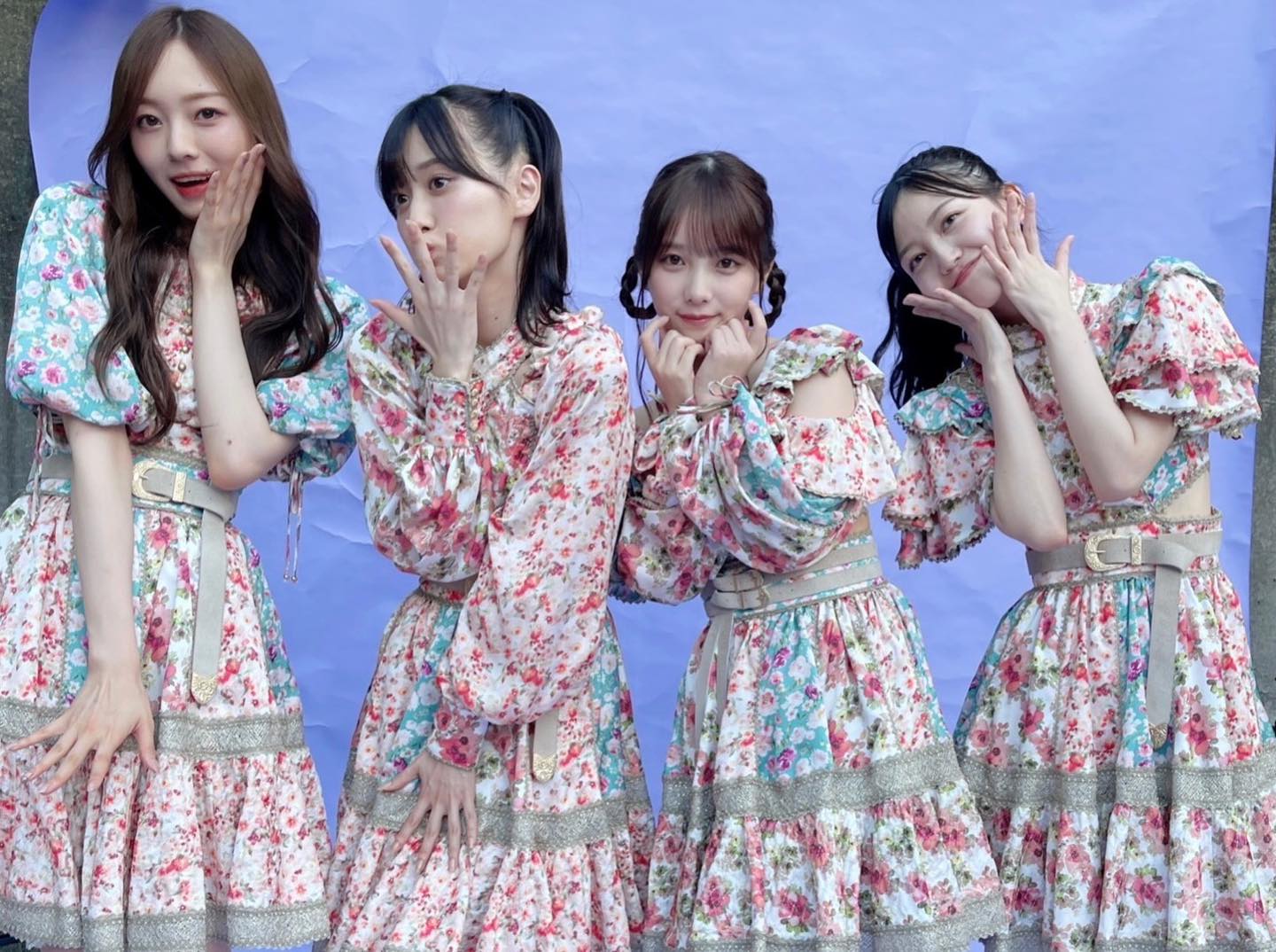 乃木坂46 ダブルジップフーディ/＋n casual ⊿aily レ*ス様 ダブル