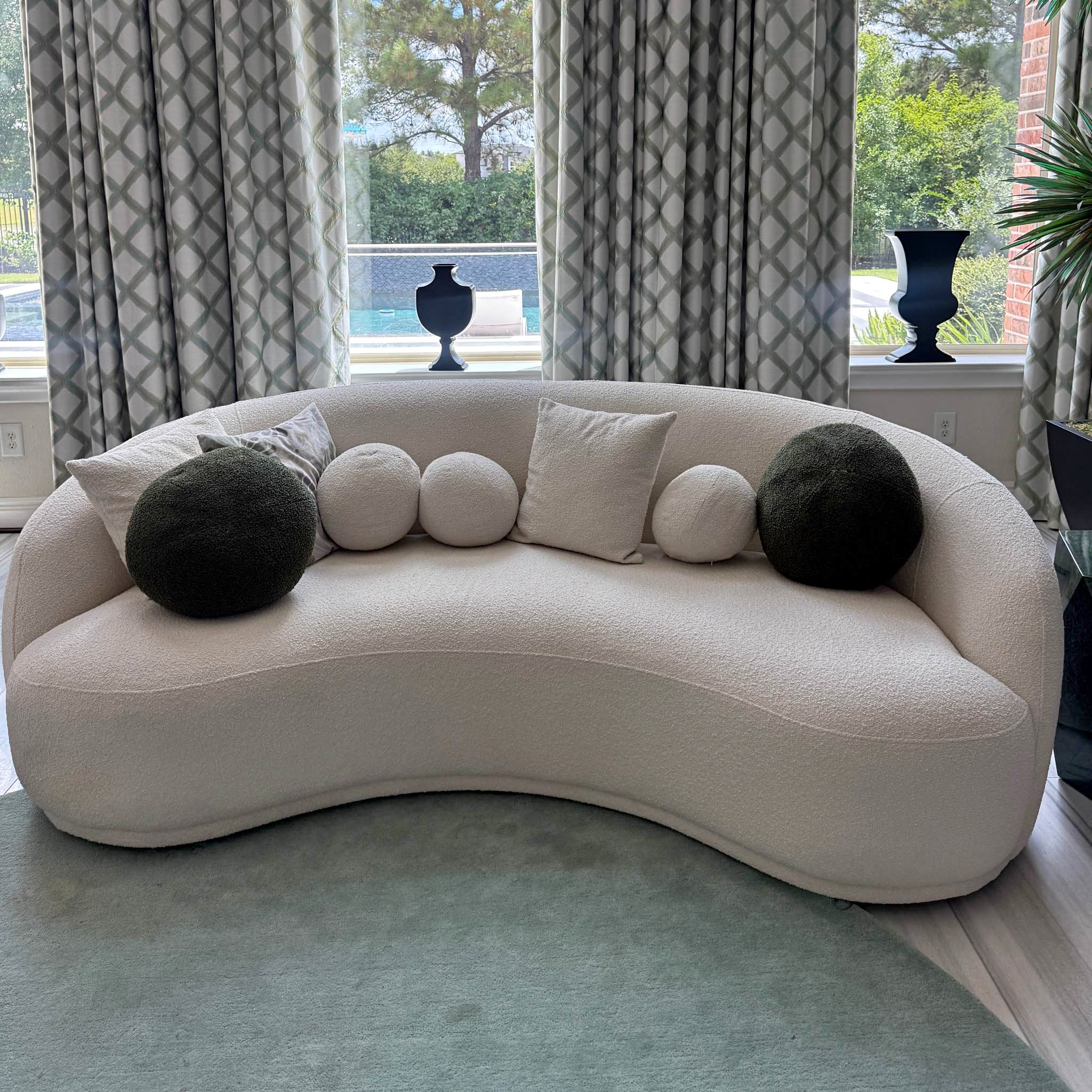 Neu und gebraucht: Boucle Sofa zum Verkauf