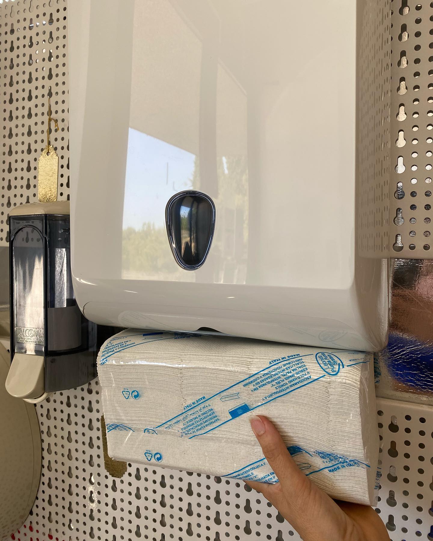 Salviette Umidificate Tork Per Dispenser - Confezione 4x58 Pezzi - Bianco - Per Uffici E Attività Commerciali - Foto 5