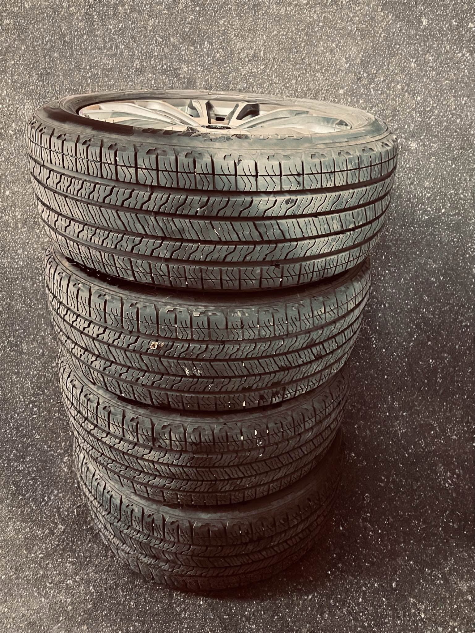 Genuine Ford Everest Platinum 21” Wheels & Tyres - Car Wheels, Tires ...