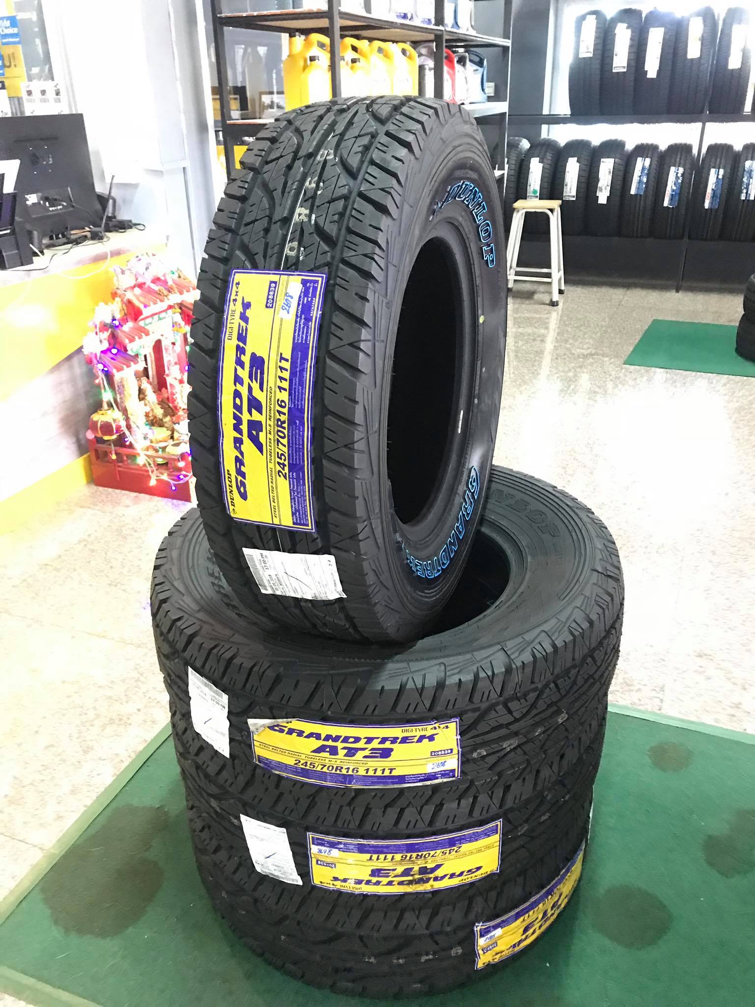สปีดวิน - Sold out 245 70 R16 Dunlop รุ่น AT3 มีลายตัวหนังสือที่ล้อ ...