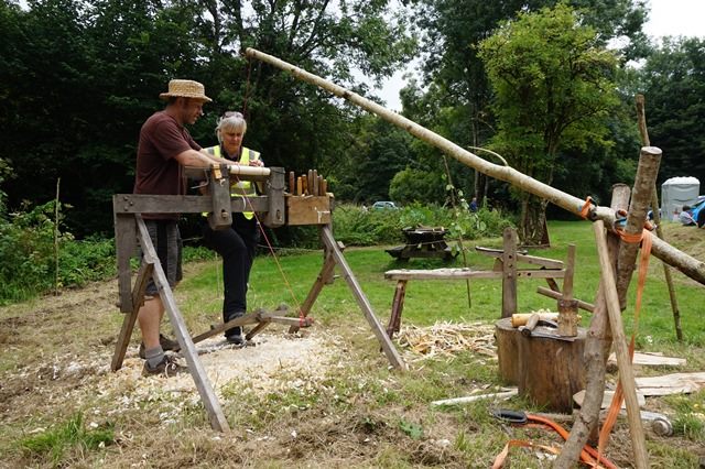 Ever wanted to learn more about green woodworking and how to use a