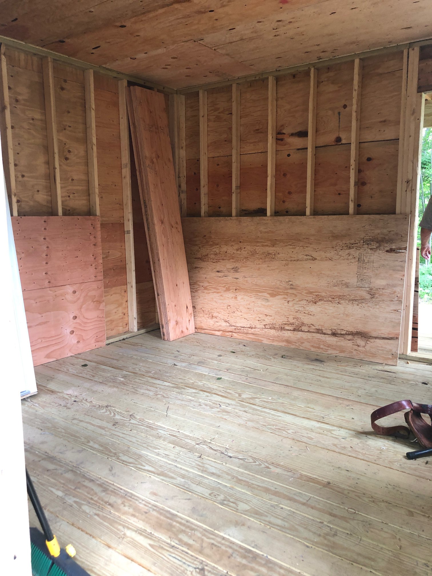 Chicken Coop nesting boxes... - DIY Four Generations One Roof