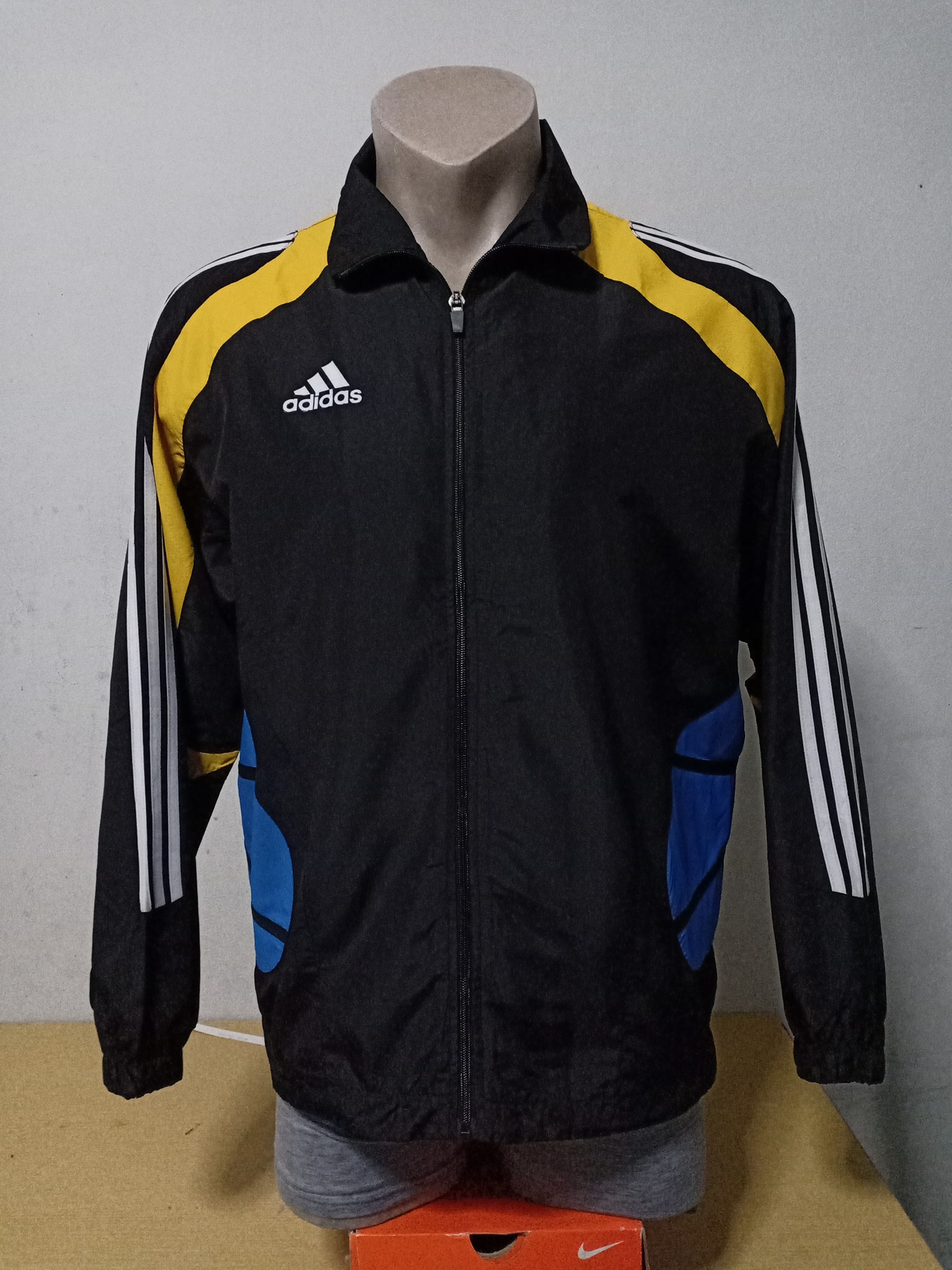 JS Sportswear - adidas jacket ***สวย 10/10 สภาพ 09/10***...