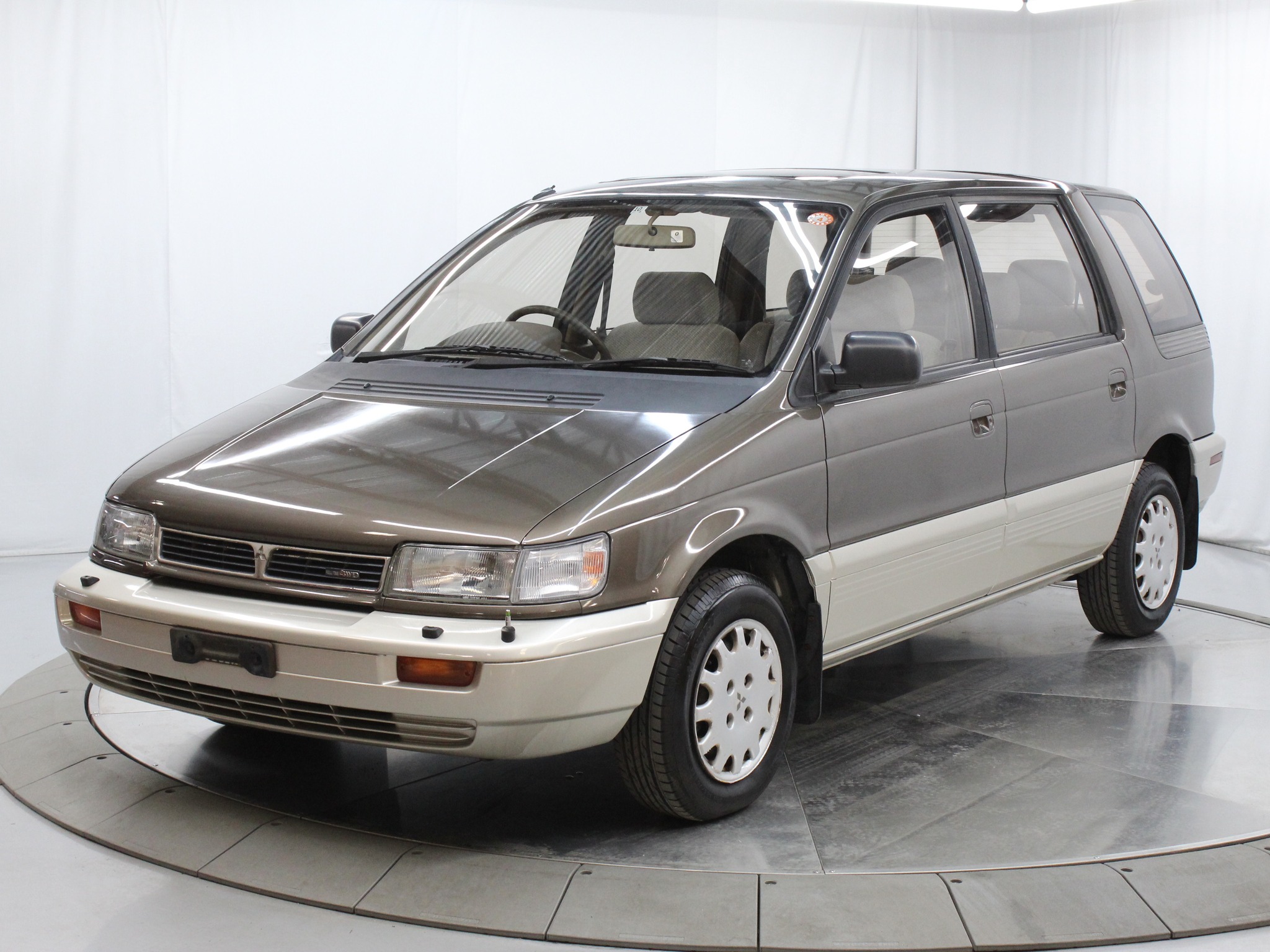 ☆Available Now☆ 1996 Mitsubishi Chariot MX☆ 4G63 / AWD / Manual