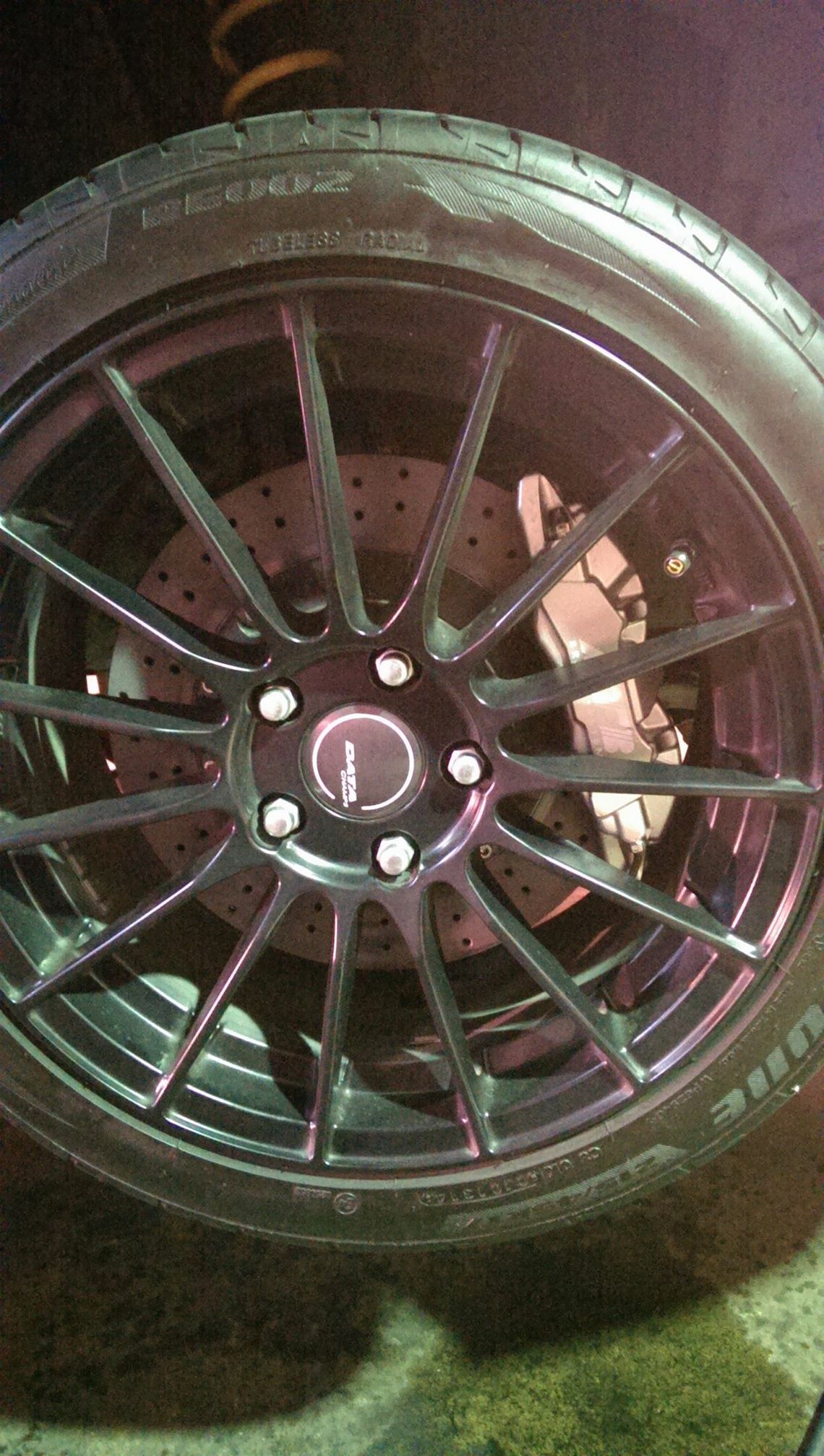 DATA CHAMPS WHEELS 壹條興業有限公司 | 不好意思，請問一下DATA R1R 17吋 5 114.3 ET40單顆重量是9 ...