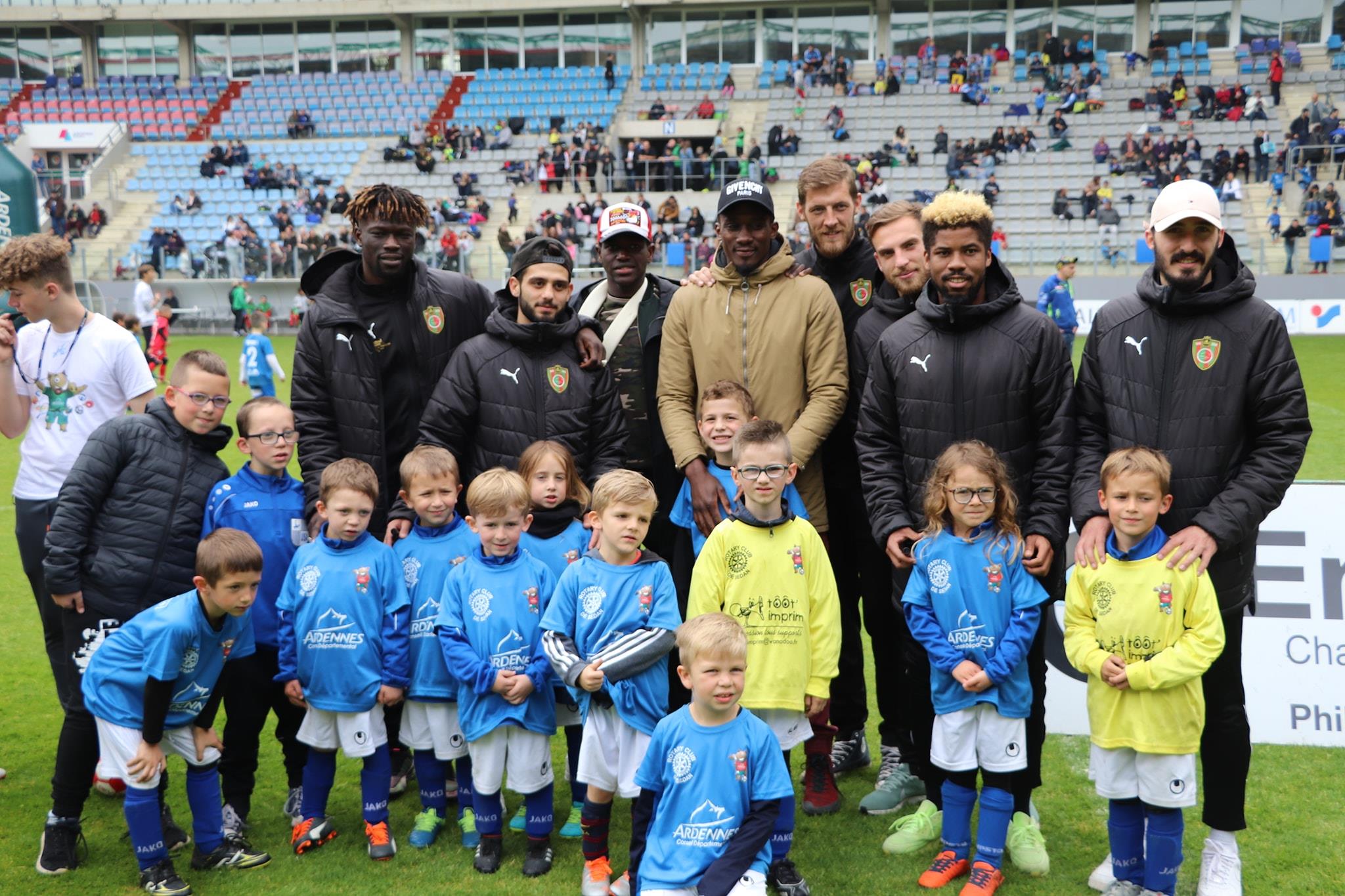 Photo / Autocollant Supporter Sedan Ardennes - Club Français CSSA - Pour Jeunes Fans