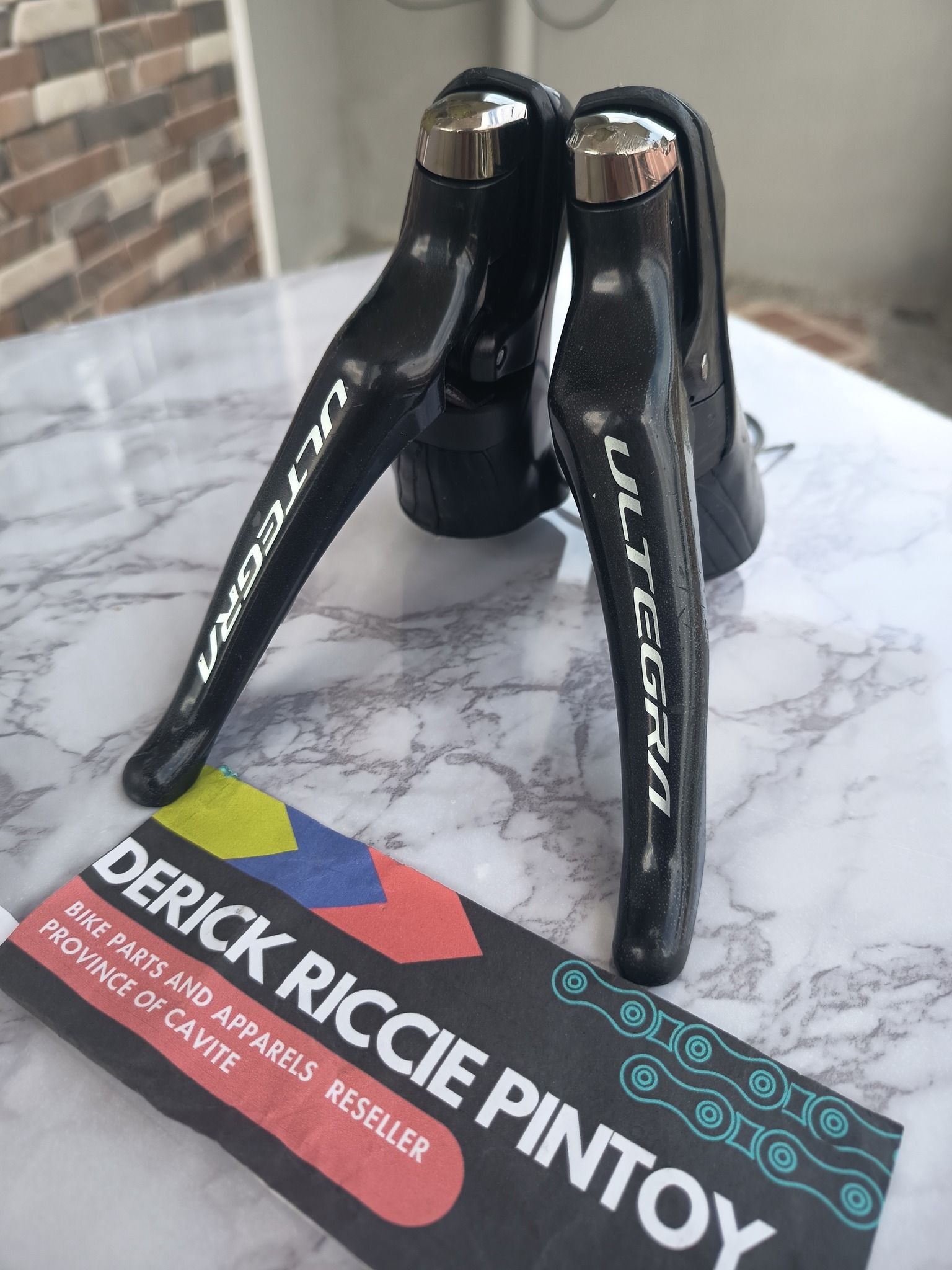 Shimano ultegra r8000 shifters for sale