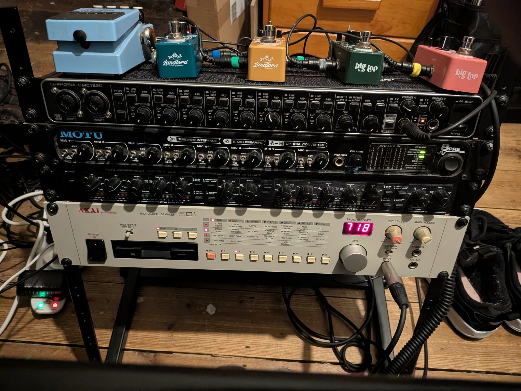 Akai S01 review for jungle music production and distortion